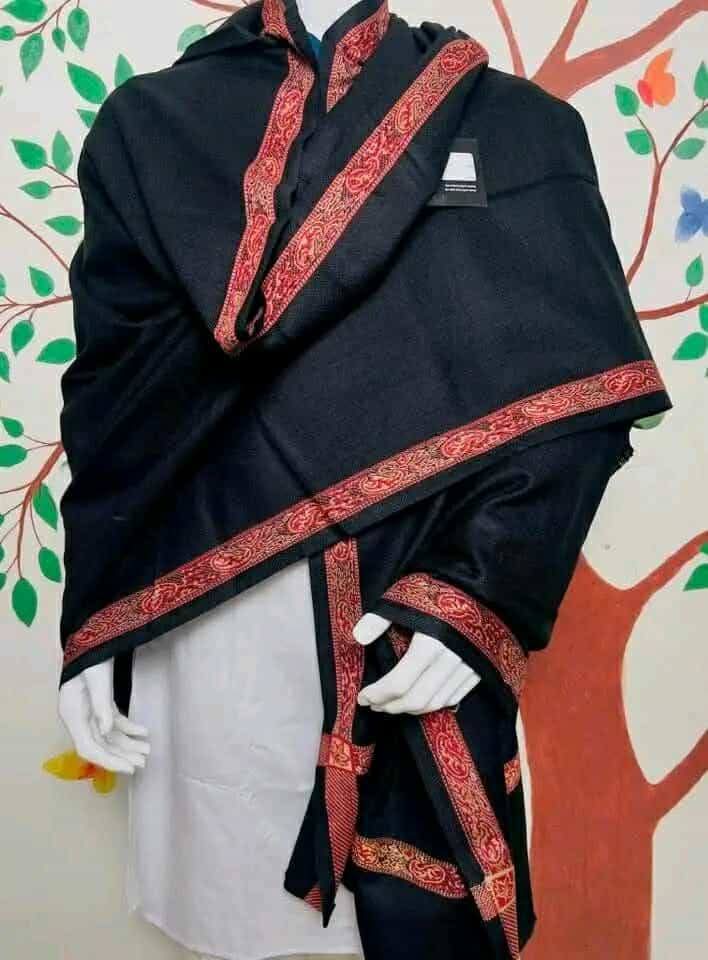কালো শাল ( লাল বর্ডারের মধ্যে) কোড:105
